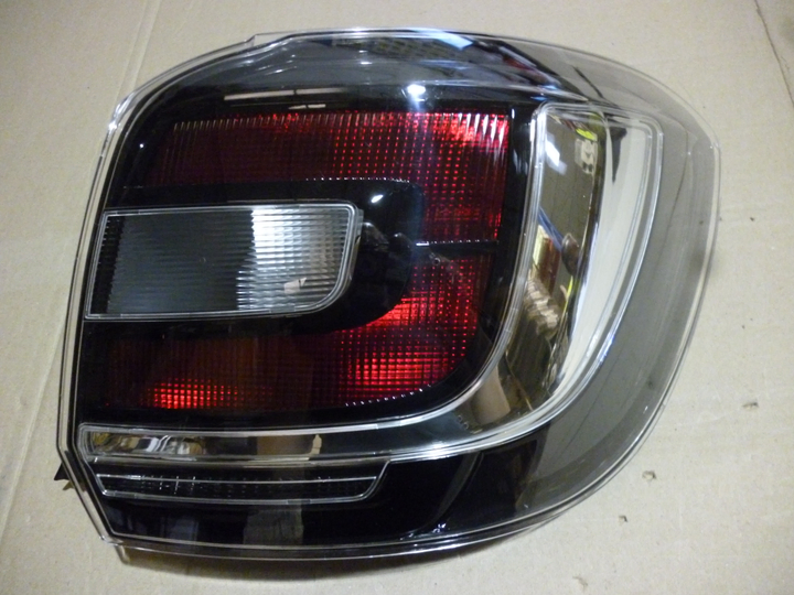 Faro trasero bicolor (negro) der - Imagen principal