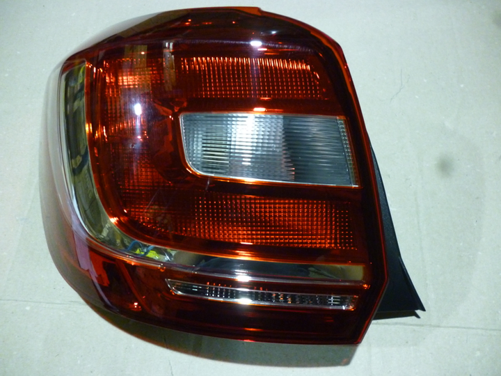 Faro trasero bicolor izq - Imagen principal
