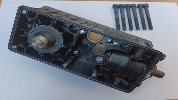 Caja controladora secador de aire haldex (corte a 10.3 bar) - Imagen principal