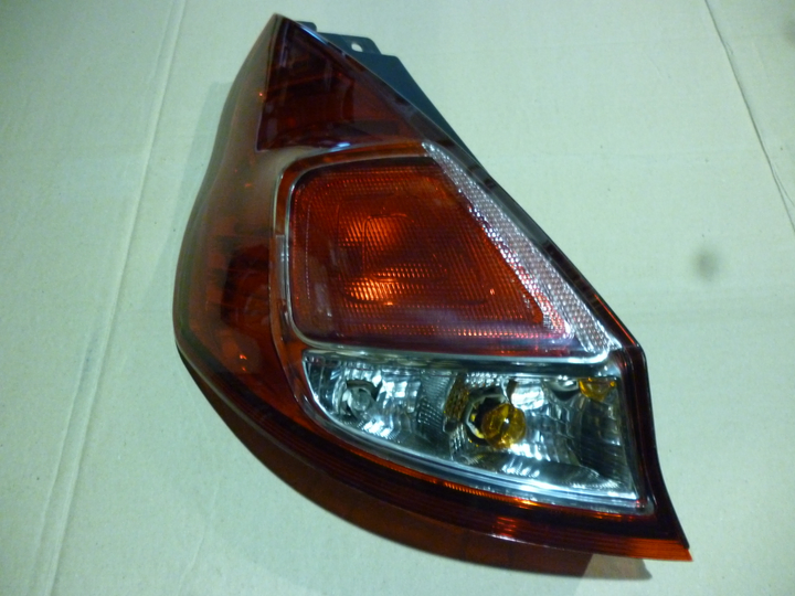 Faro trasero bicolor izq - Imagen principal