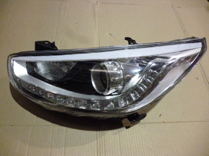 Semioptica con lupa y led izq - Imagen principal