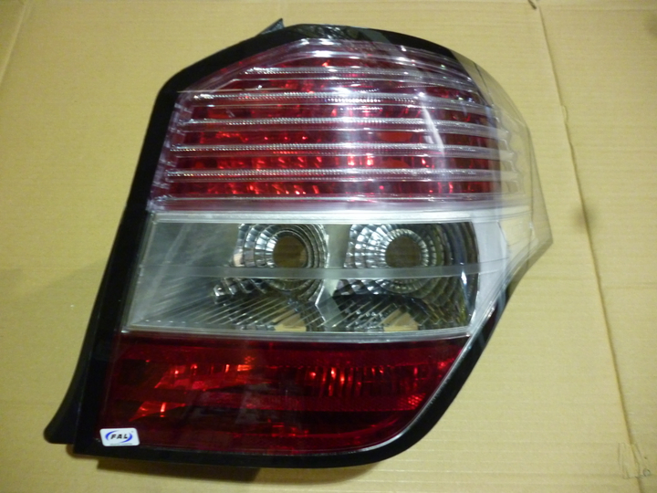 Faro trasero bicolor der - Imagen principal