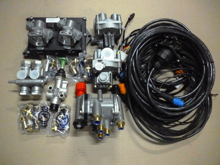 Kit abs 2s/2m 24v con sensor y buje (semirremolque) - Imagen principal