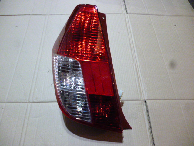 Faro trasero bicolor izq - Imagen principal