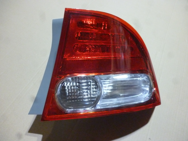 Faro trasero bicolor der - Imagen principal