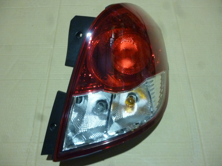 Faro trasero der - Imagen principal