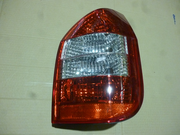 Faro trasero der - Imagen principal