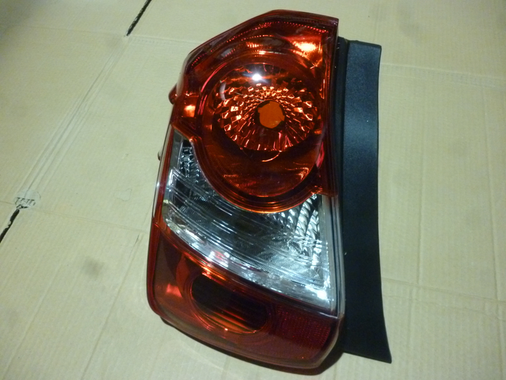 Faro trasero izq - Imagen principal