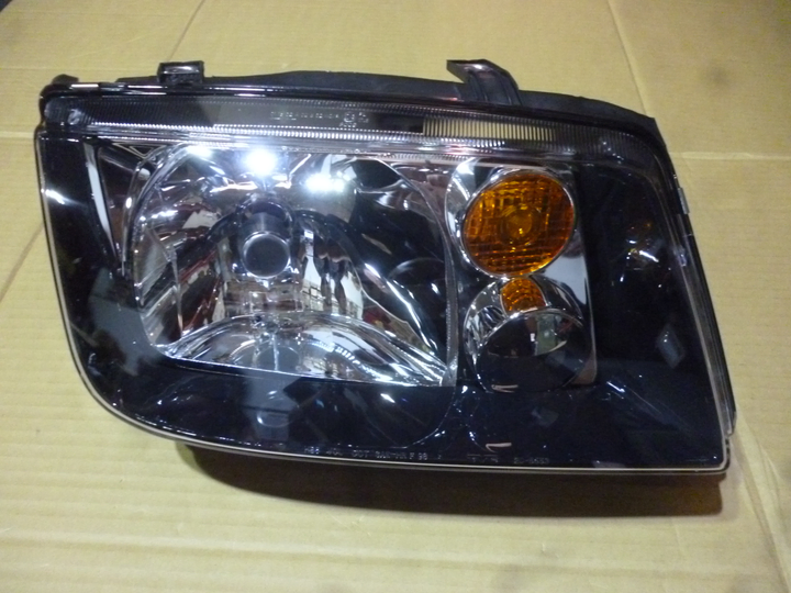 Semioptica negro der - Imagen principal