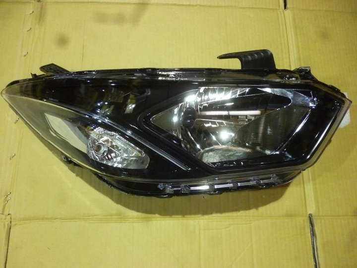 Semioptica manual negra led der - Imagen principal