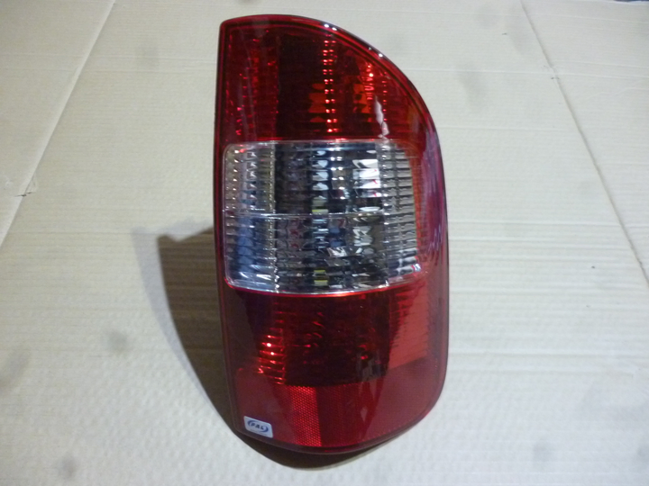 Faro trasero bicolor der - Imagen principal