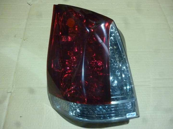 Faro trasero bicolor izq - Imagen principal