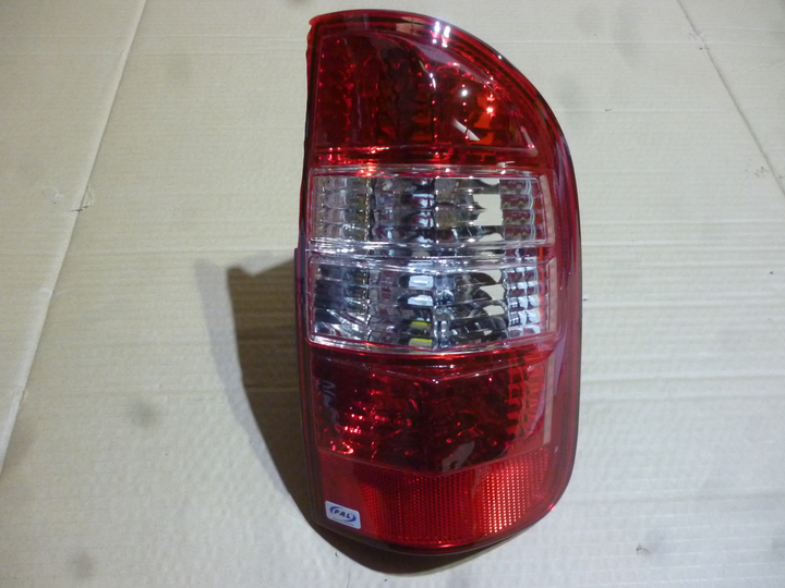 Faro trasero bicolor der - Imagen principal