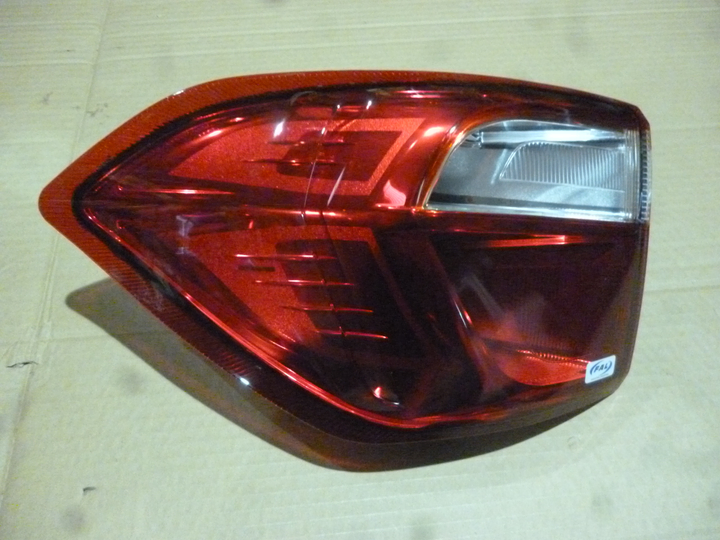 Faro trasero bicolor exterior izq - Imagen principal