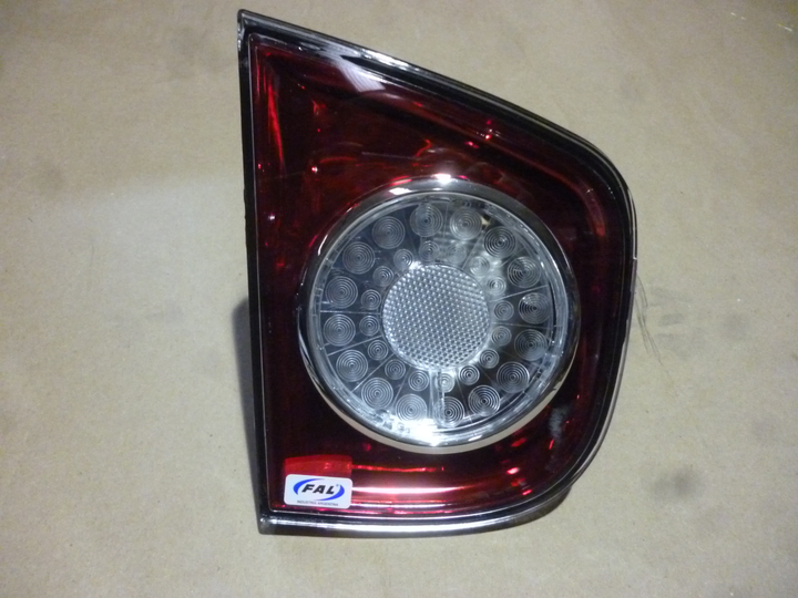 Faro trasero bicolor izq - Imagen principal