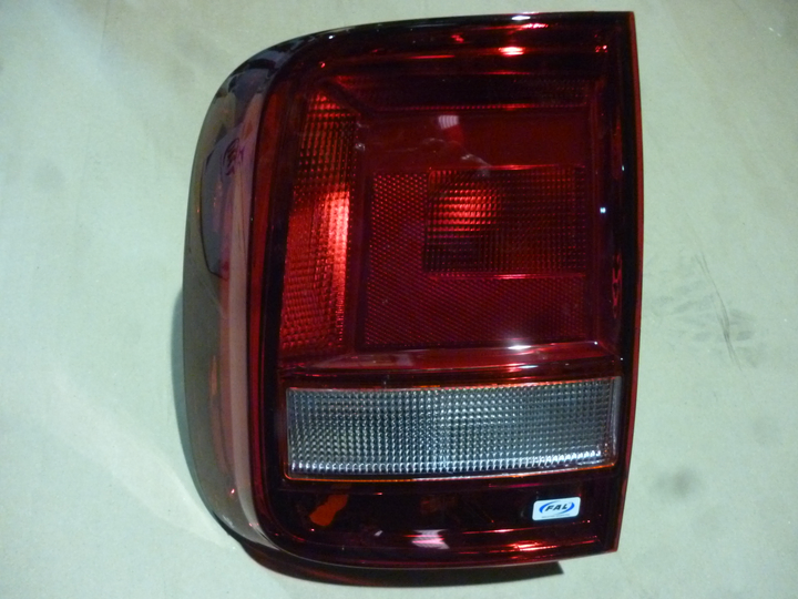 Faro trasero bicolor izq - Imagen principal