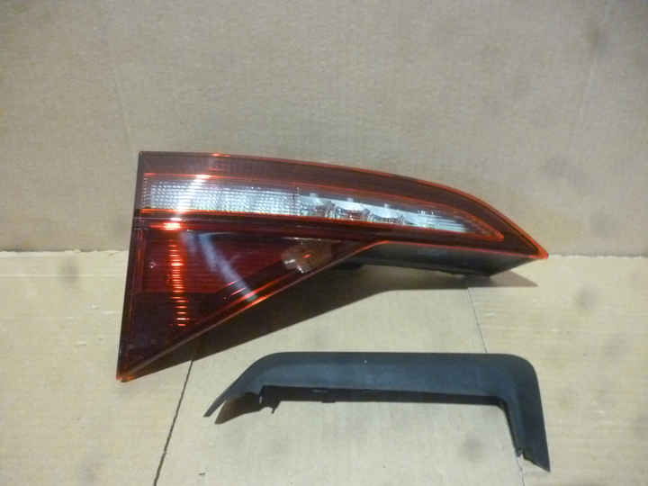 Faro trasero bicolor izq - Imagen principal