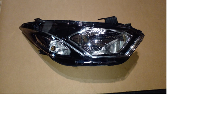 Semioptica mascara cromada h4 c/led der - Imagen principal