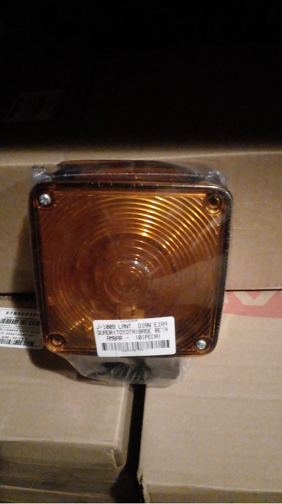 Señalero lateral cuadrado base recta ambar i/d - Imagen principal