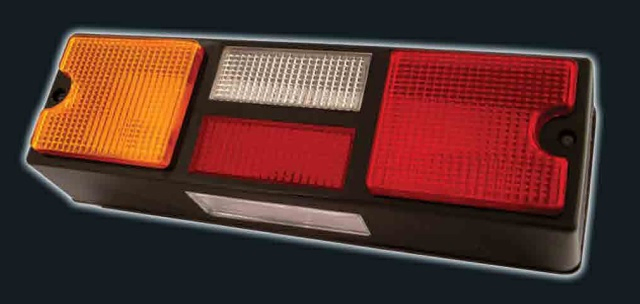 Faro trasero tricolor rectangular c/luz mat i/d - Imagen principal