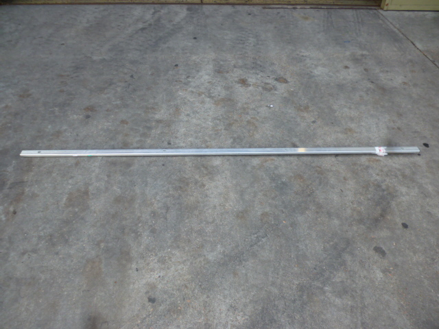 Barra de frontal c/topes y tornillos - Imagen principal