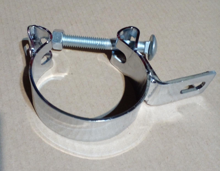 Abrazadera inox 3.1/2" cromada - Imagen principal