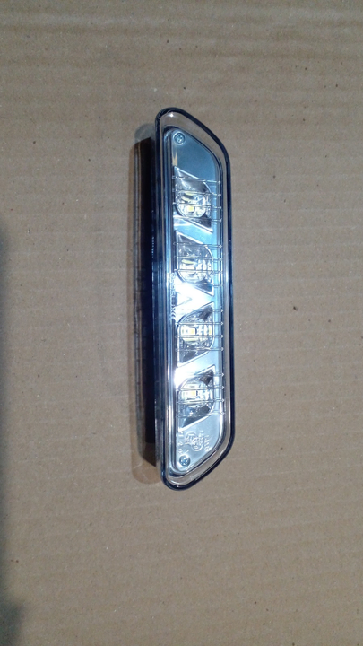 Faro delimitador 4led blanca 24v i/d - Imagen principal