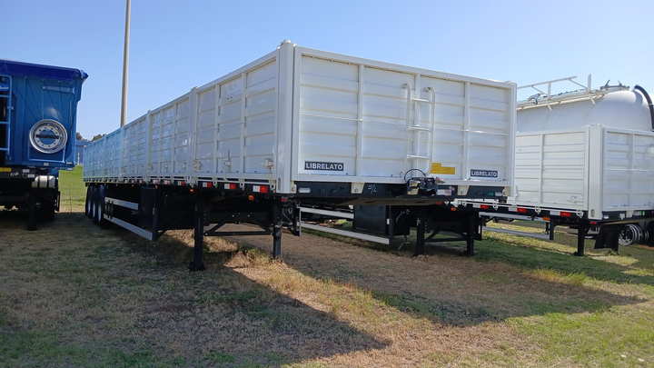 Semi con barandas 15250mm 8pinos 3e susp.neum ebs-balanza - Imagen principal