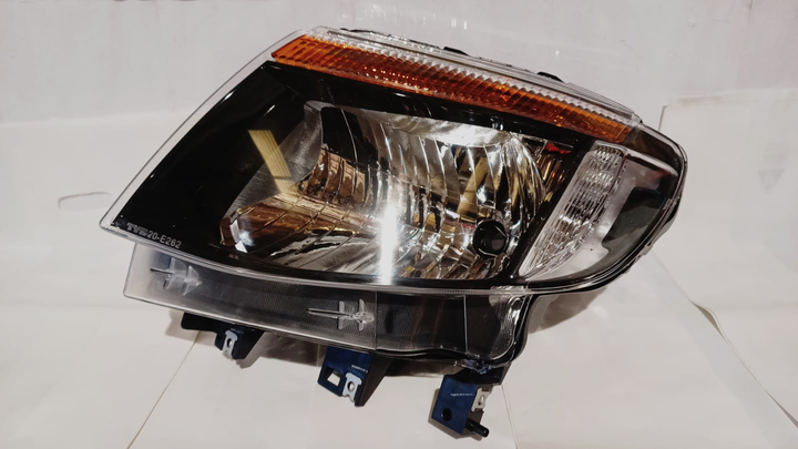 Semioptica manual negra izq - Imagen principal