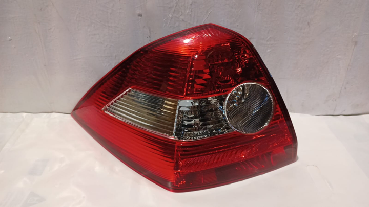 Faro trasero izq - Imagen principal