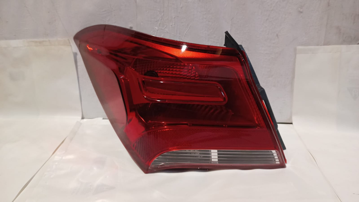 Faro trasero izq - Imagen principal