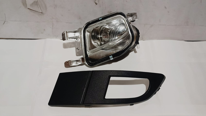 Faro aux/caminero c/reja izq - Imagen principal