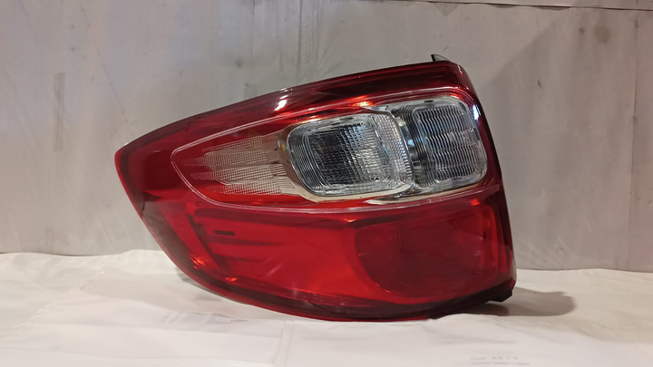 Faro trasero bicolor izq - Imagen principal