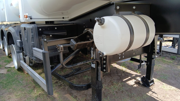 Semi volcadora rebajada 20m3 9030mm 3e susp.neum ebs-balanza - Vista 4