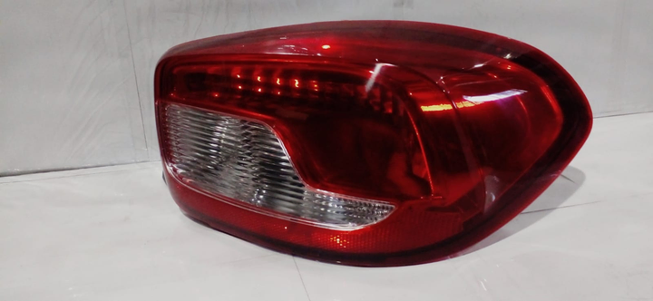 Faro trasero bicolor der - Imagen principal