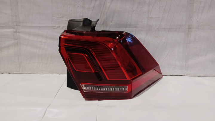 Faro trasero led der - Imagen principal