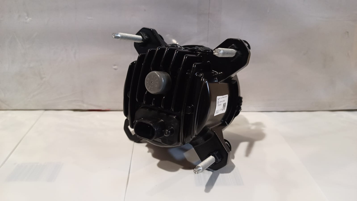 Faro principal con luz baja y carcaza metalica i/d - Imagen principal