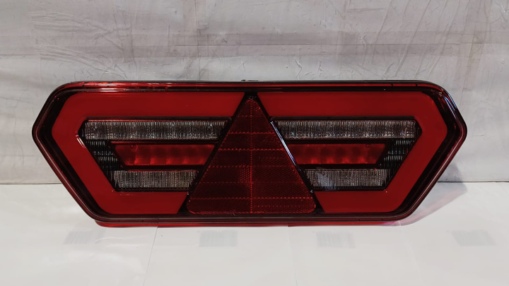 Faro trasero diamond iv guerra c/pris 12/24v izq - Imagen principal